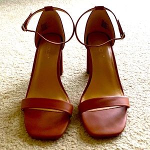 🟡 BOGO ShoeDazzle Sandals